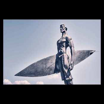 Monumento de "El Guardian" de la Reserva Mundial de Surf