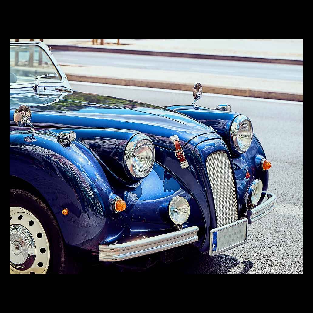 Classic cars: Blue Hurtan